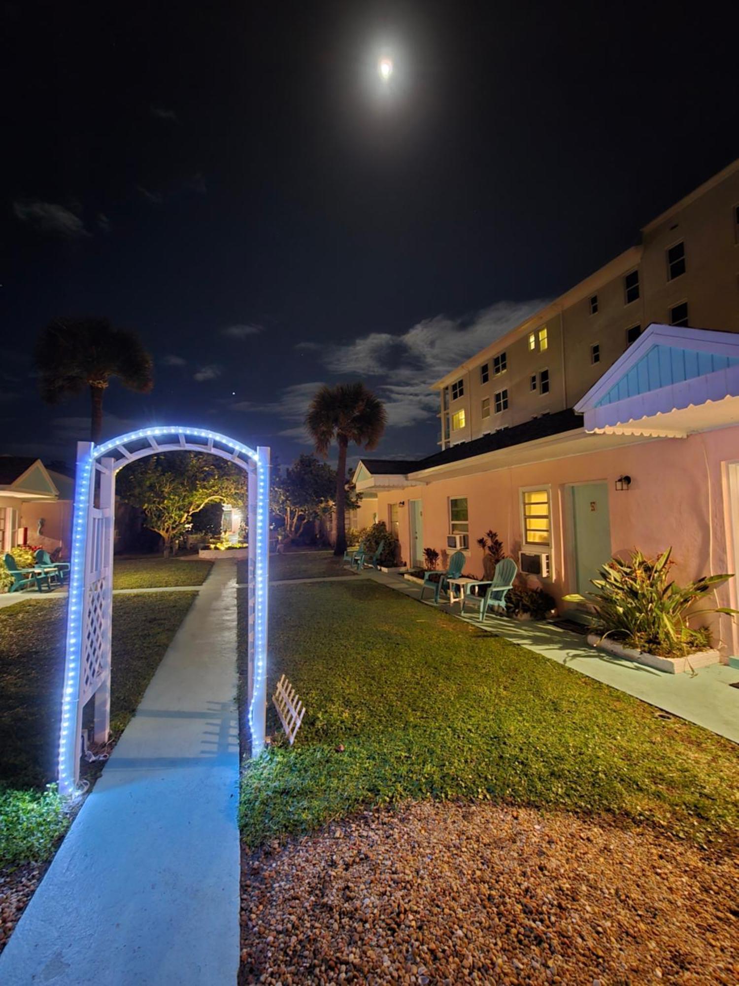 إنديالانكتيك Oceanfront Sea Scape Motel المظهر الخارجي الصورة